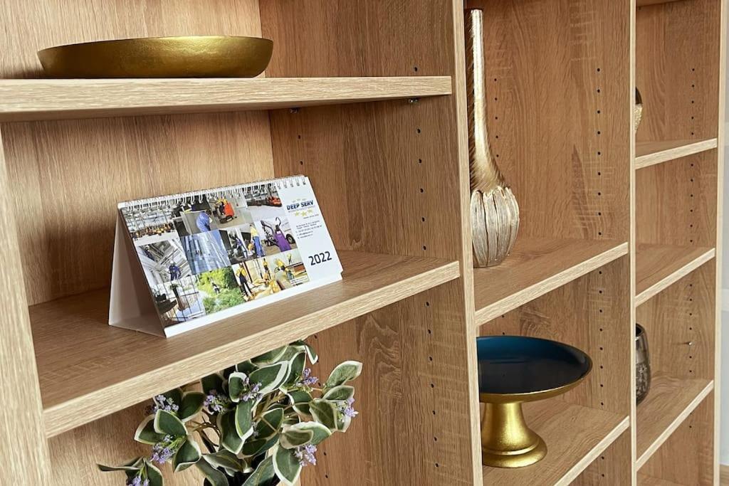 A Unique Ultra-Central, Modern Apartment ティミショアラ エクステリア 写真